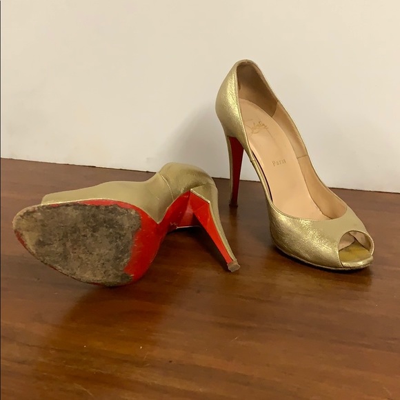 Gold Peep-Toe Heels - Picture 2 of 3